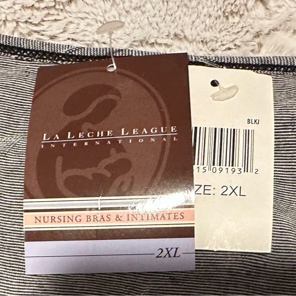 La Leche League International Gray Wrap Top with Black Lace Trim - Picture 3 of 10